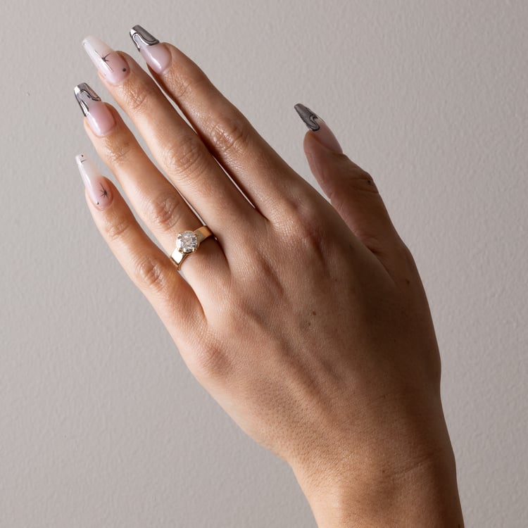Reid Round in 14k Yellow Gold – view 6