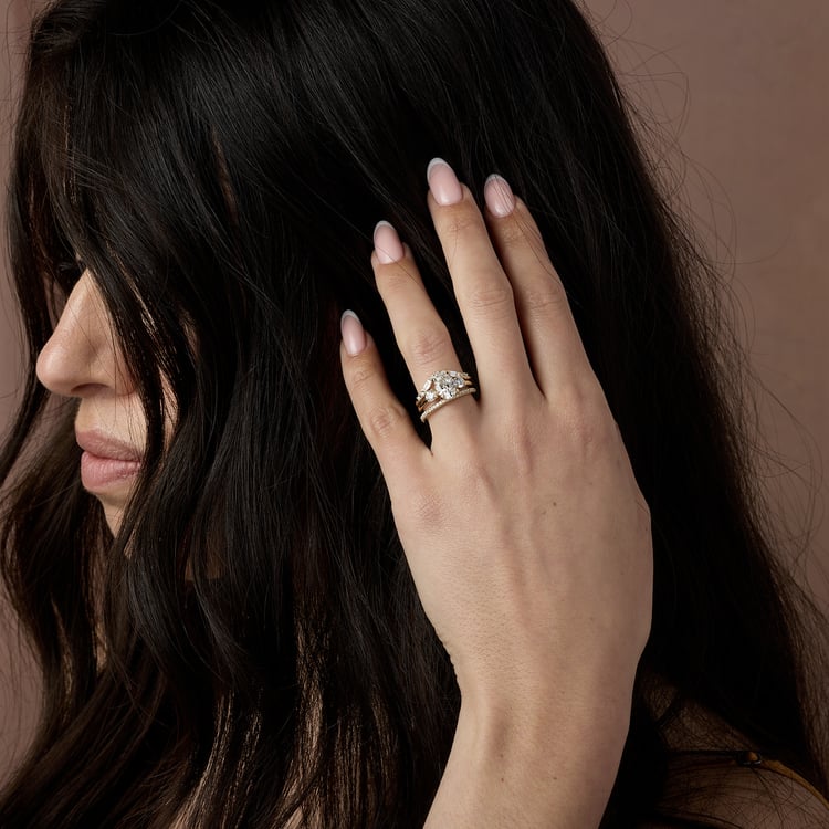 Trey Oval in 14k Yellow Gold – view 6