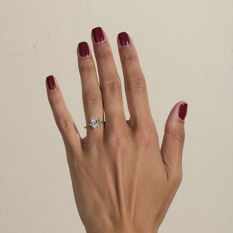Grace Oval Solitaire