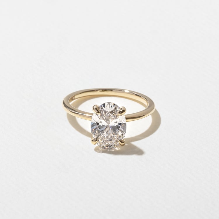 Grace Oval Solitaire in 18k Yellow Gold