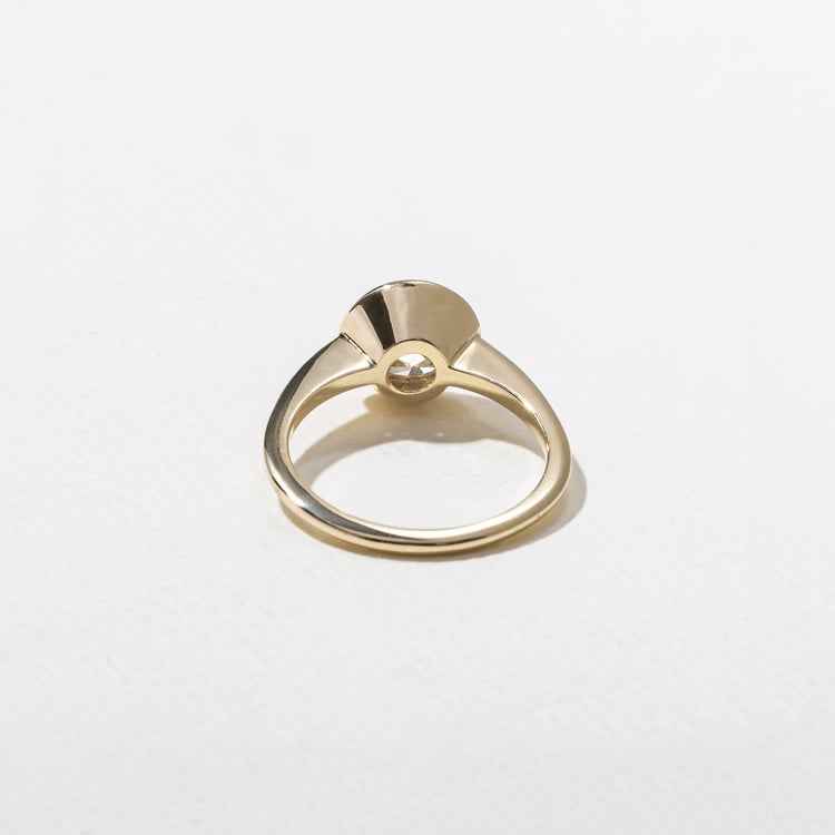 Bailey Round Solitaire
