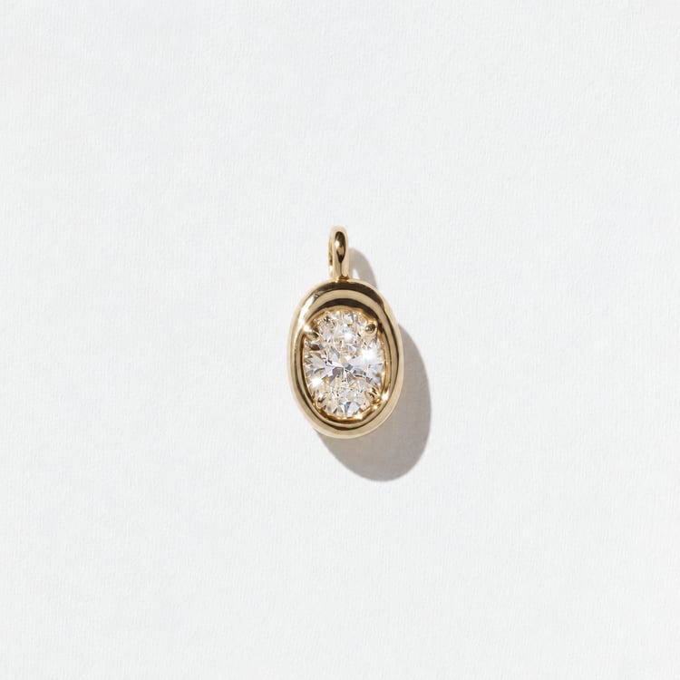 Delphi Oval Diamond Pendant in 14k Yellow Gold