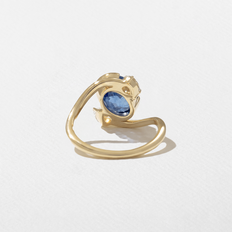 Gemma Sapphire Oval 3.09ct Blue Sapphire