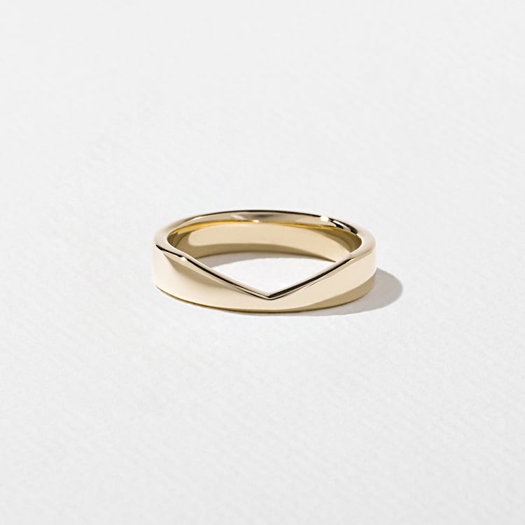 Notch Thin in 18k Yellow Gold