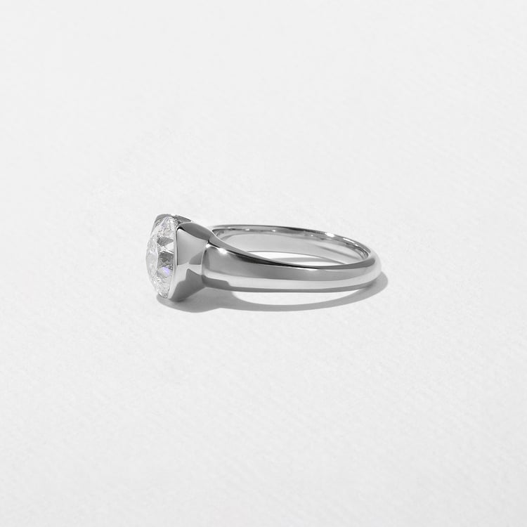 Esme Antique Round in Platinum – view 3