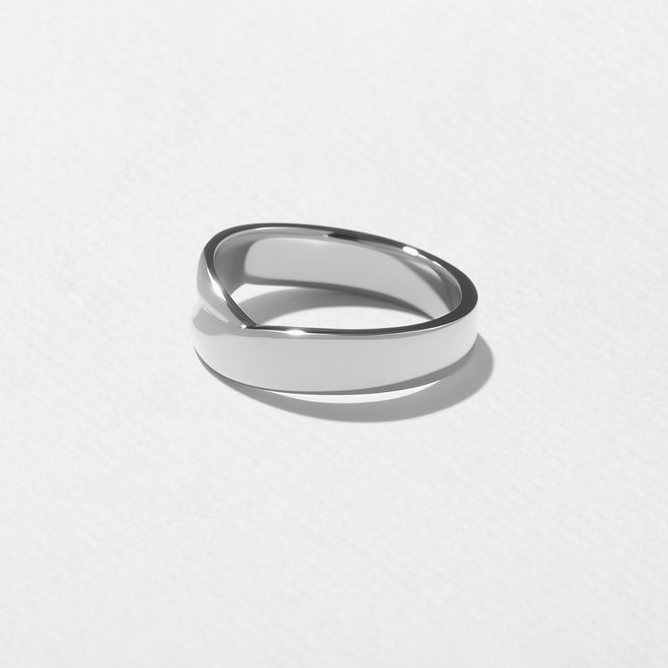 Hudson in Platinum – view 2