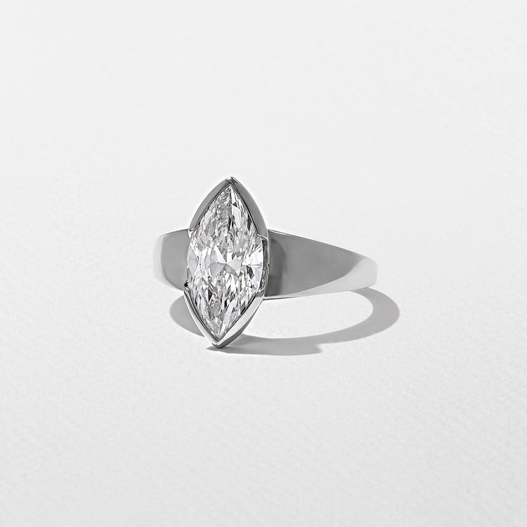 Lou Marquise in Platinum – view 2