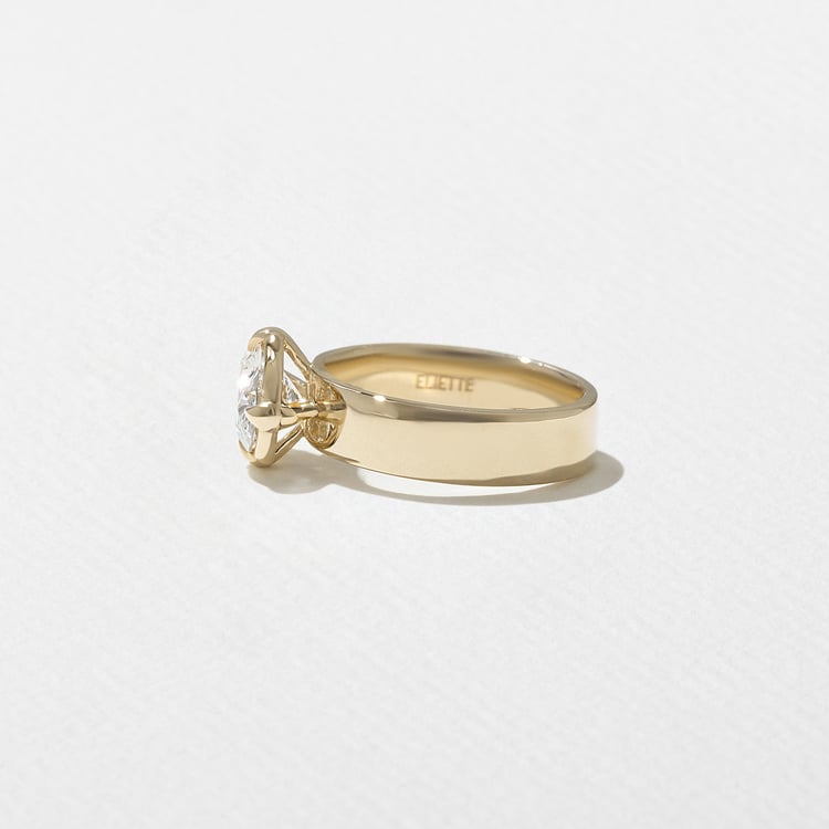Reid Oval in 14k Yellow Gold – view 3