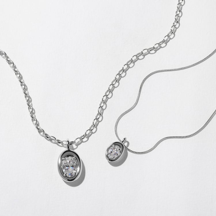Delphi Oval XL Pendant in 14k White Gold – view 4