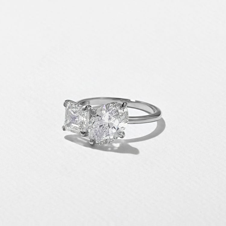 Vivi Grand Oval and Asscher in 18k White Gold – view 2