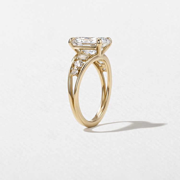 Marni Oval Solitaire