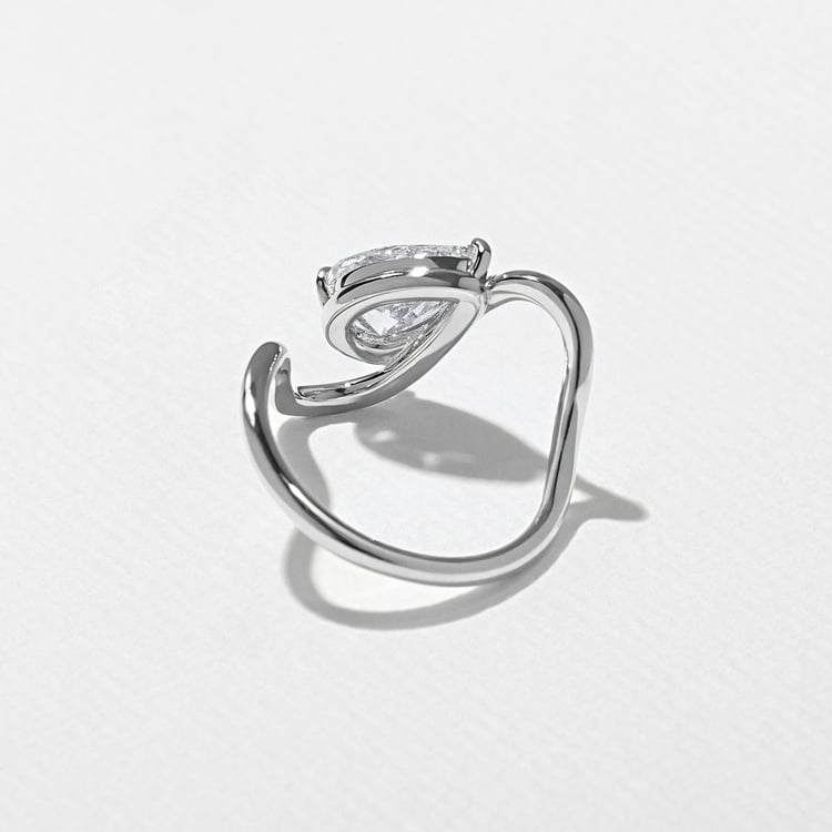 Stella Grand Pear in 14k White Gold – view 4