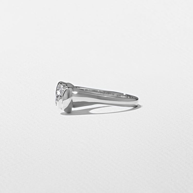 Gaia Cushion-Cut in Platinum – view 3