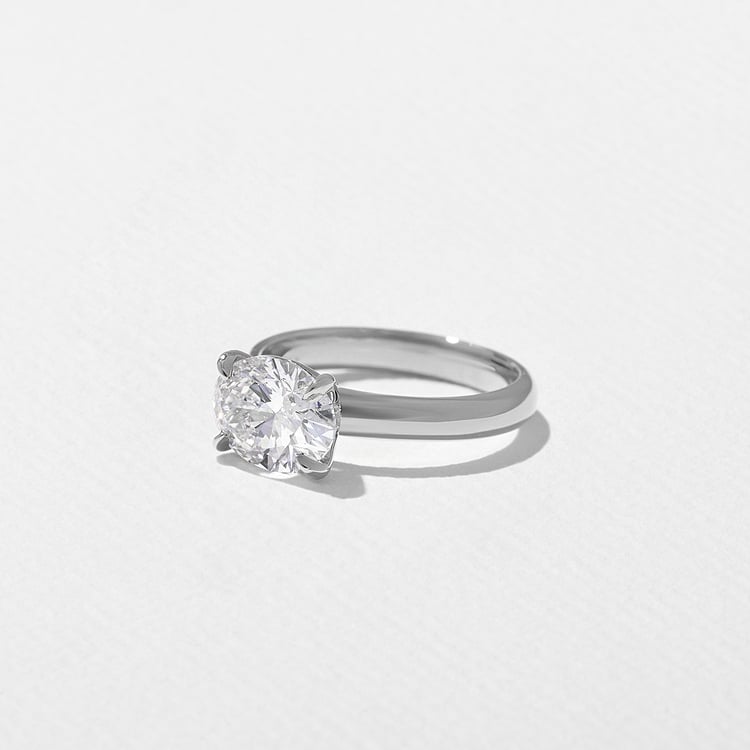 James Oval in Platinum – view 2