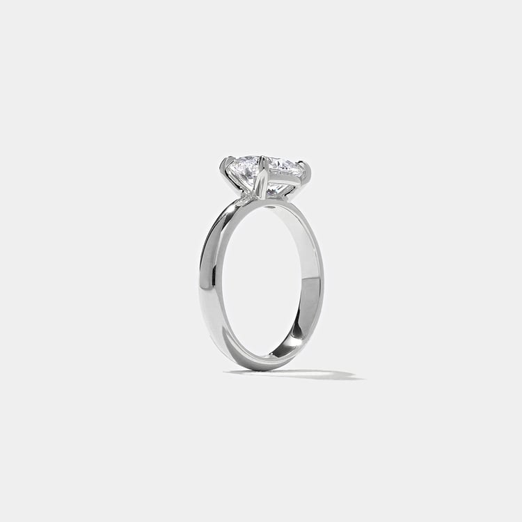 James Oval in Platinum – view 5
