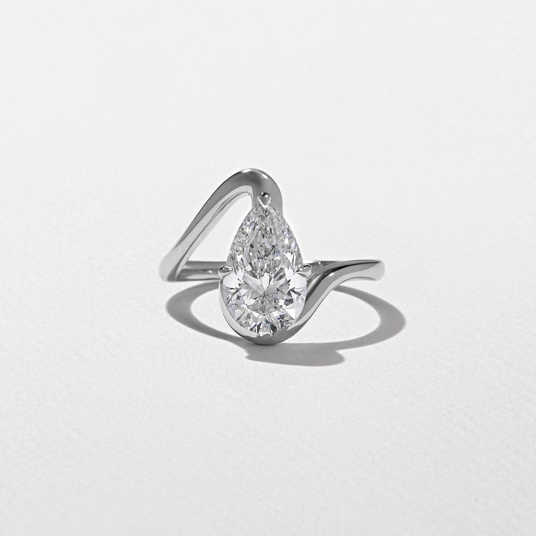 Lyra Pear in 14k White Gold