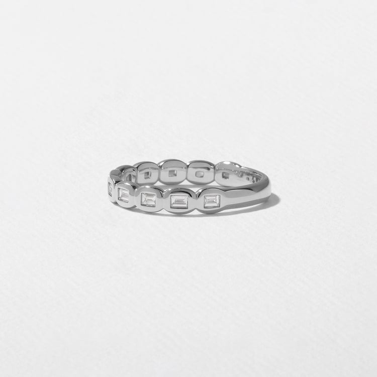 Pebble in Platinum – view 2