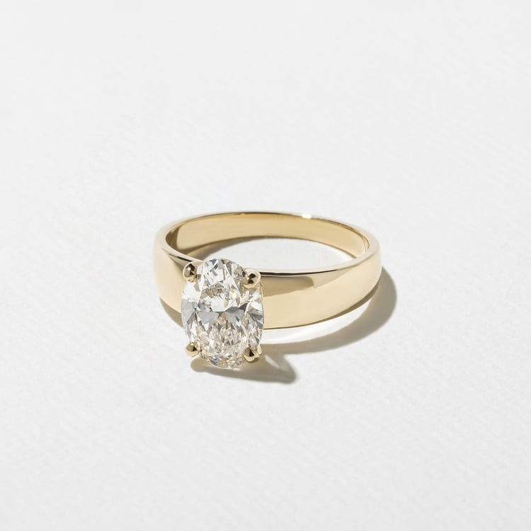 Nova Oval in 18k Yellow Gold – view 2