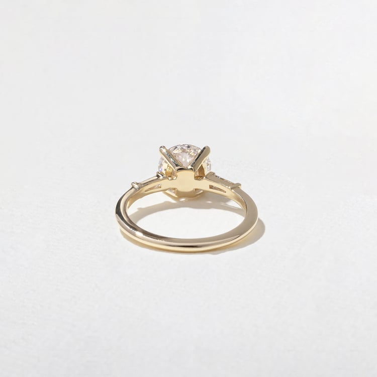 Trey Round  in 14k Yellow Gold – view 4