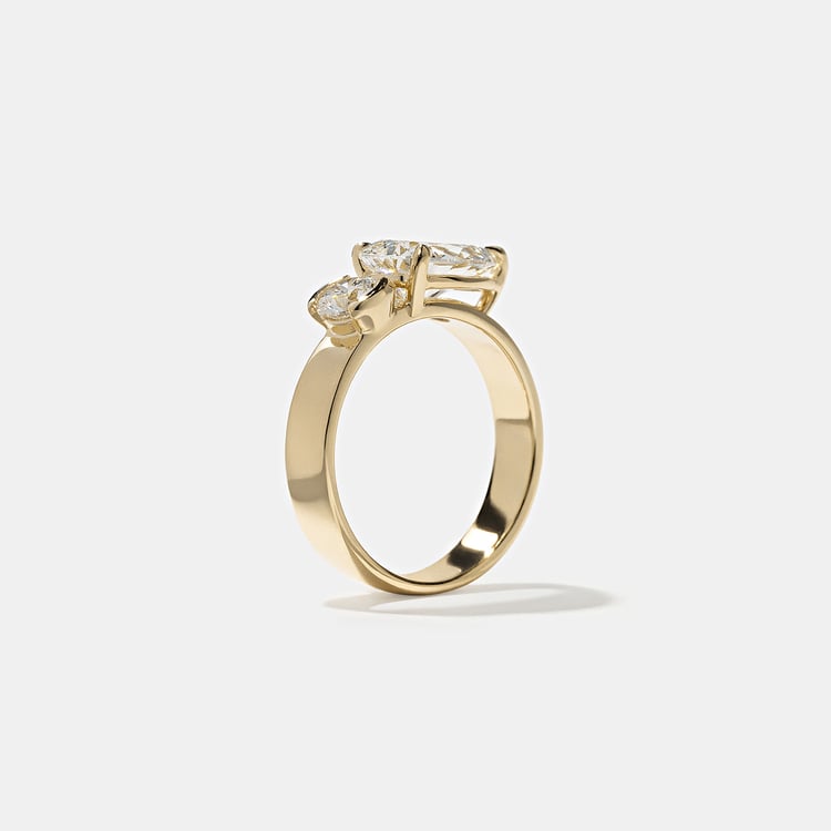 Henri Grand Pear in 18k Yellow Gold – view 5