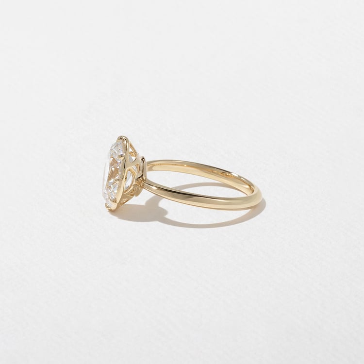 Daphne Antique Oval
