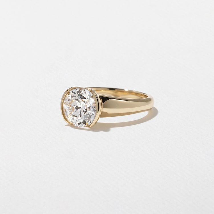 Esme Antique Round