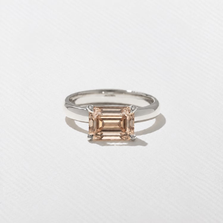 James Champagne Diamond in 18k White Gold – view 2