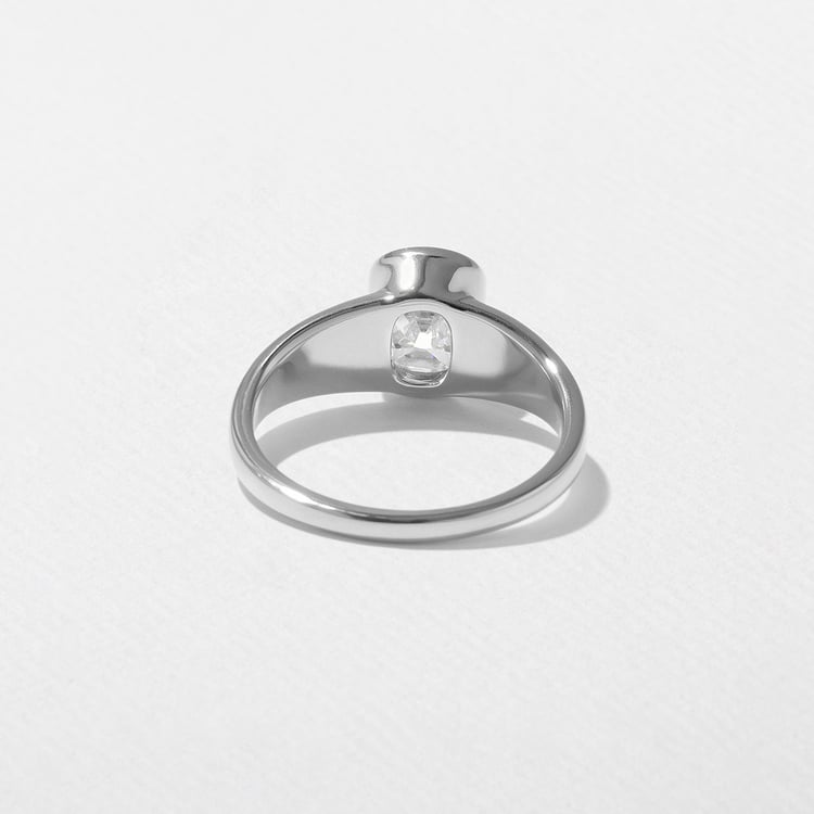 Lou Antique Cushion in 18k White Gold – view 4