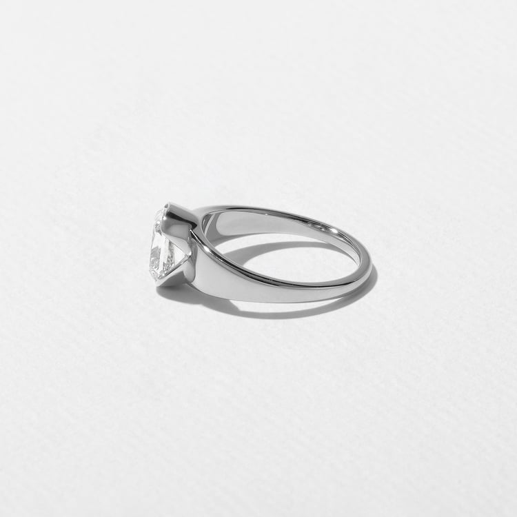 Lou Antique Cushion in 18k White Gold – view 3