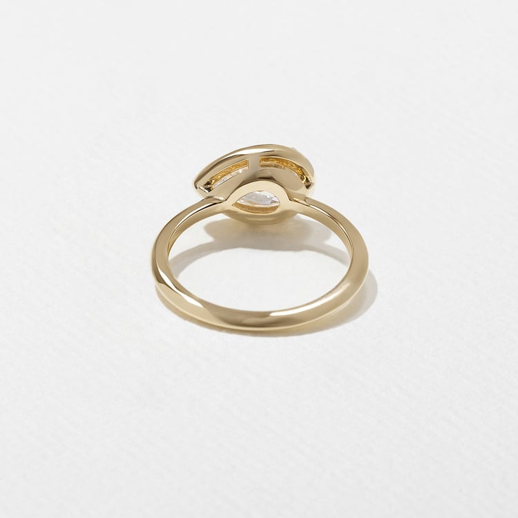 August Pear in 18k Yellow Gold – view 4