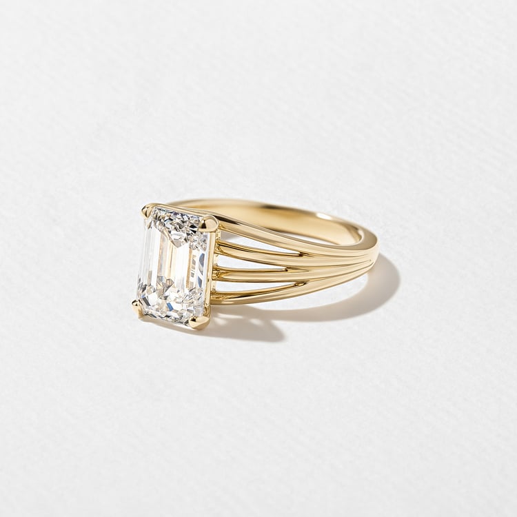 Scarlett Emerald-Cut Solitaire