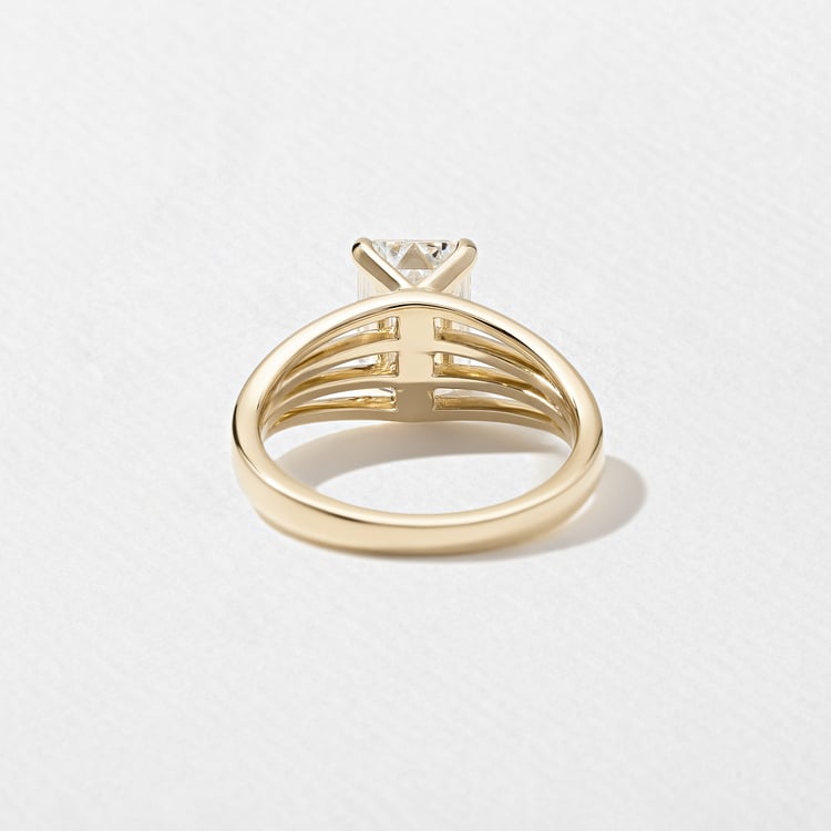 Scarlett Emerald-Cut Solitaire