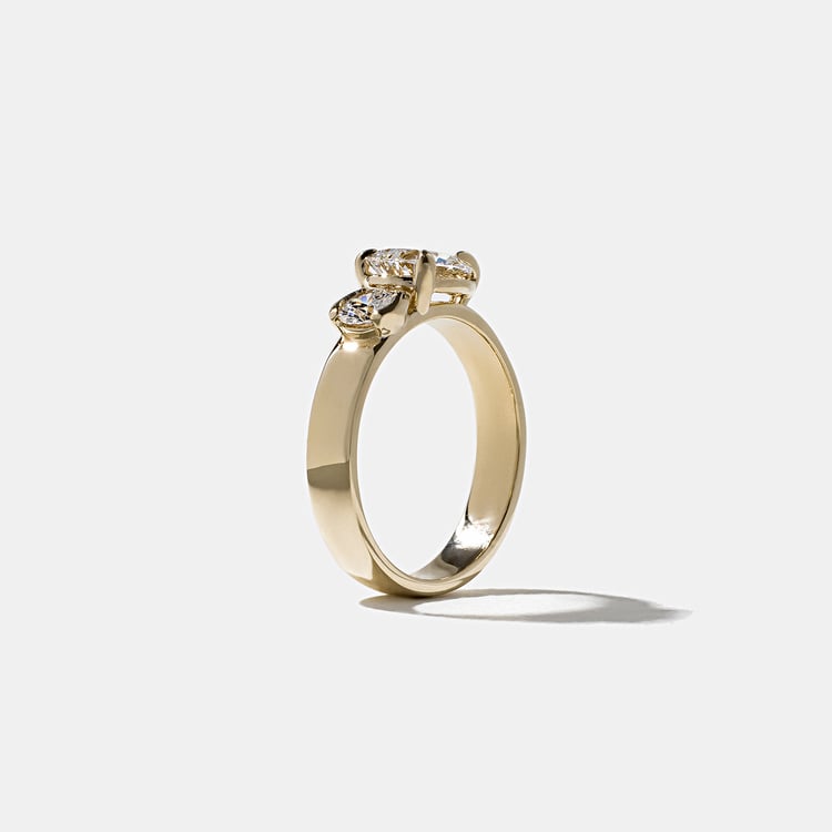 Henri Pear in 18k Yellow Gold – view 5