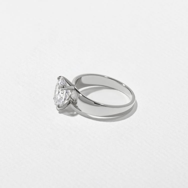 Nova Oval in 18k White Gold – view 3