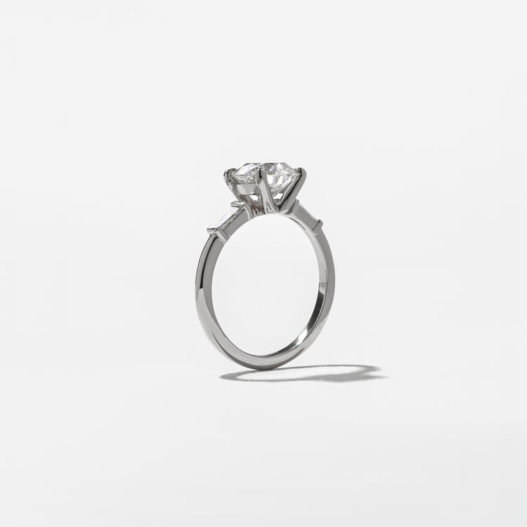 Trey Round  in 18k White Gold – view 5
