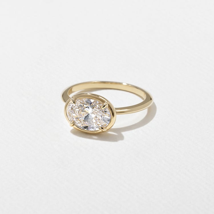 August Oval in 14k Yellow Gold – view 2