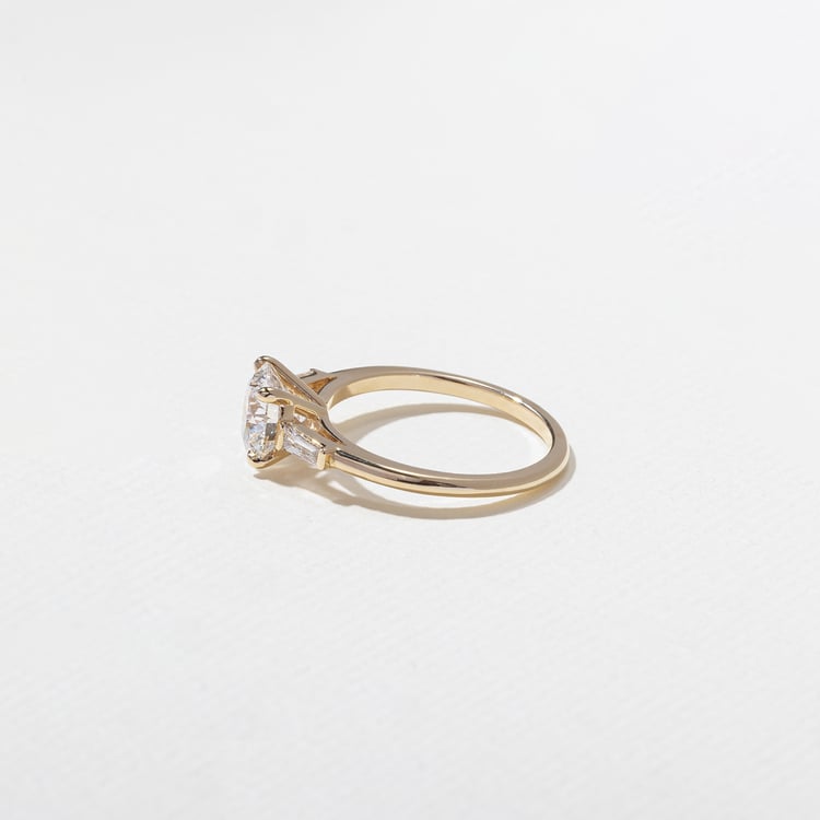 Eve Round in 14k Yellow Gold – view 3