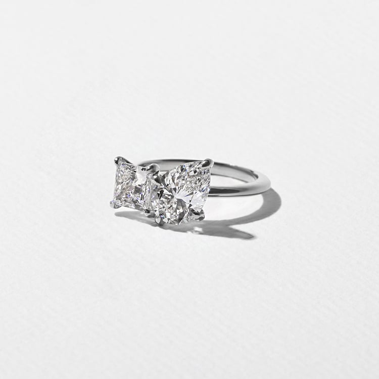 Vivi Pear and Princess in Platinum – view 2