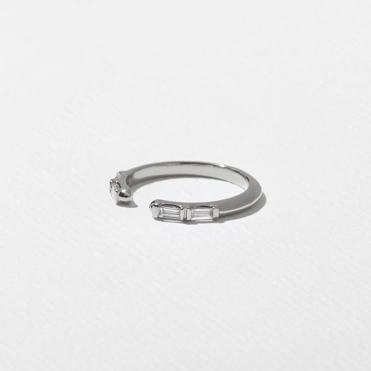Willow in Platinum – view 2