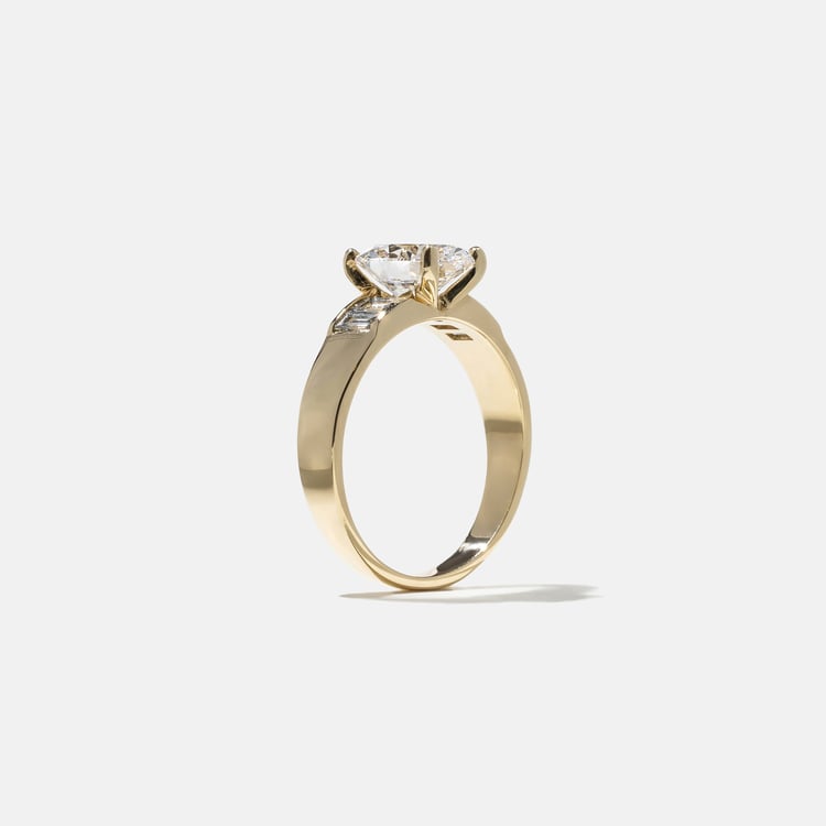 Nova Oval in 14k Yellow Gold – view 5
