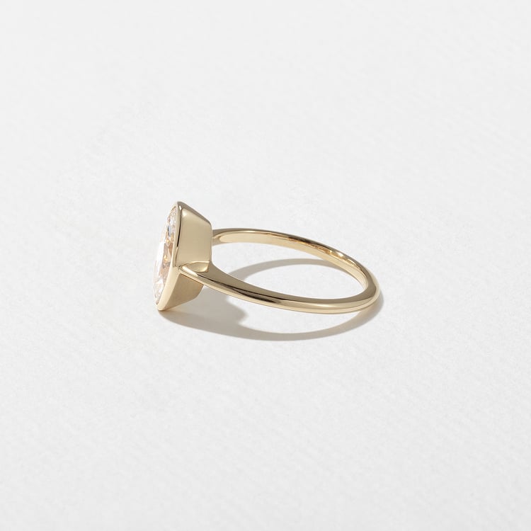 Bailey Antique Oval