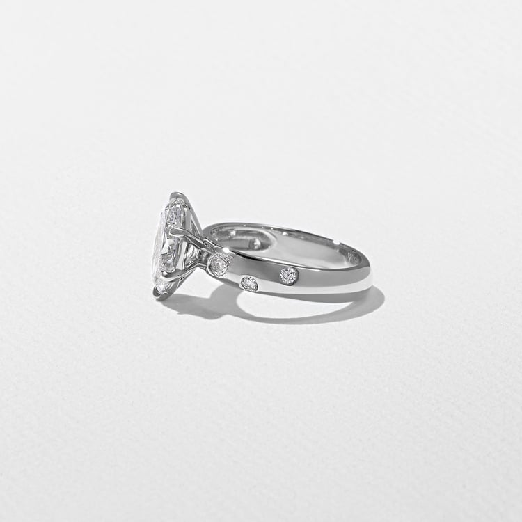 Skylar Oval in 18k White Gold – view 3