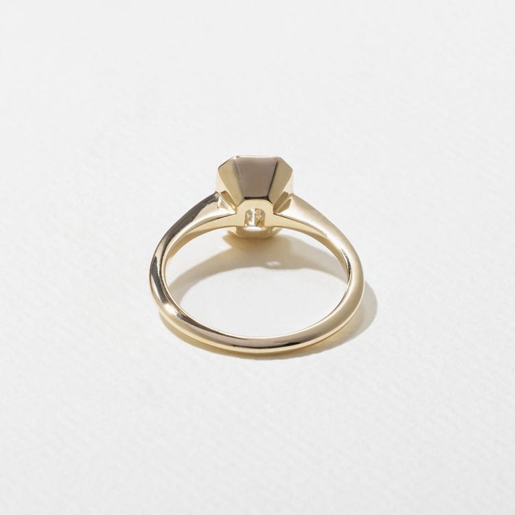 Bailey Emerald-Cut Solitaire in 18k Yellow Gold – view 3