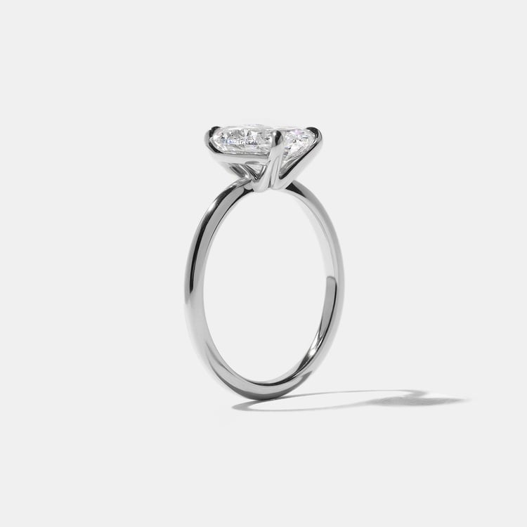 Grace Antique Oval in 18k White Gold – view 5