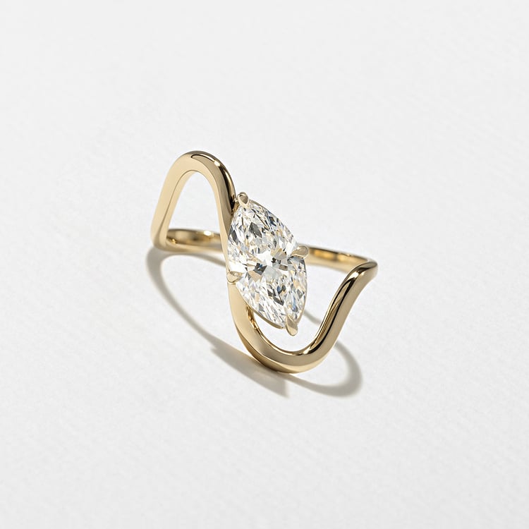 Stella Marquise in 18k Yellow Gold