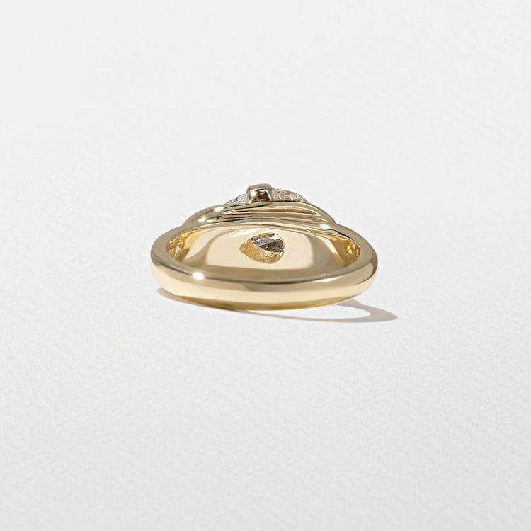Gaia Pear in 18k Yellow Gold – view 4