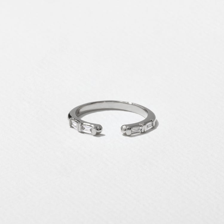 Willow in 18k White Gold