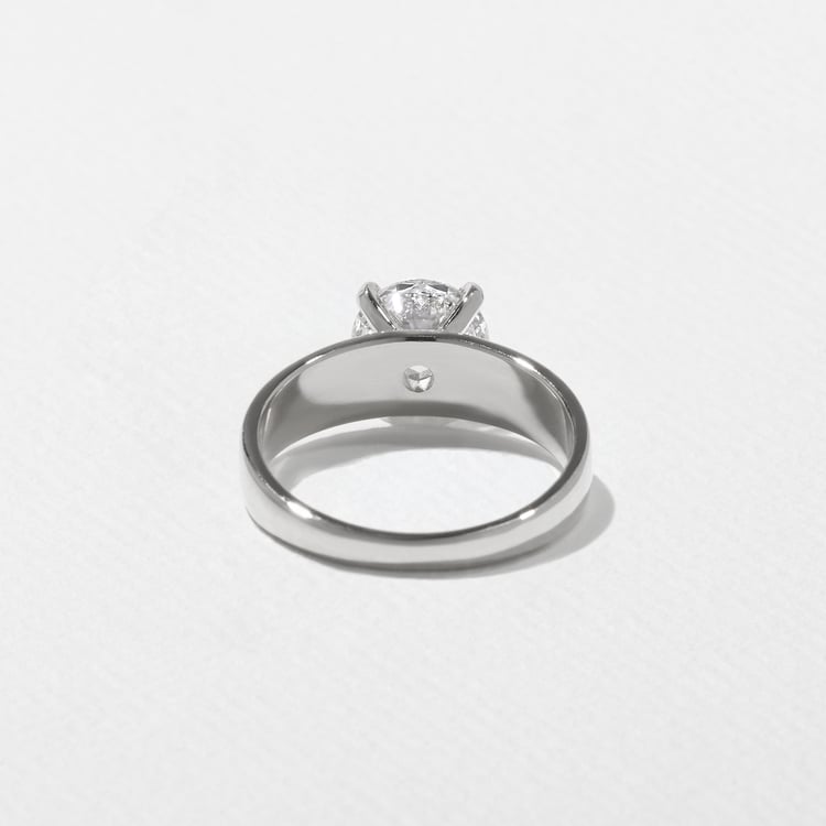 Nova Round in Platinum – view 4