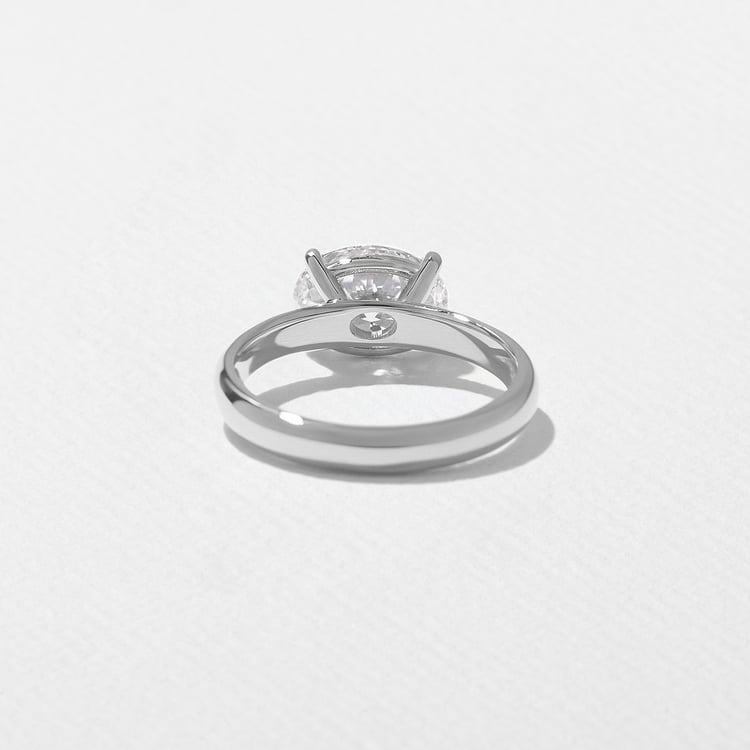James Oval in 18k White Gold – view 4