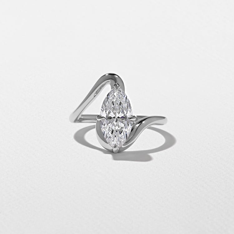 Lyra Marquise in Platinum